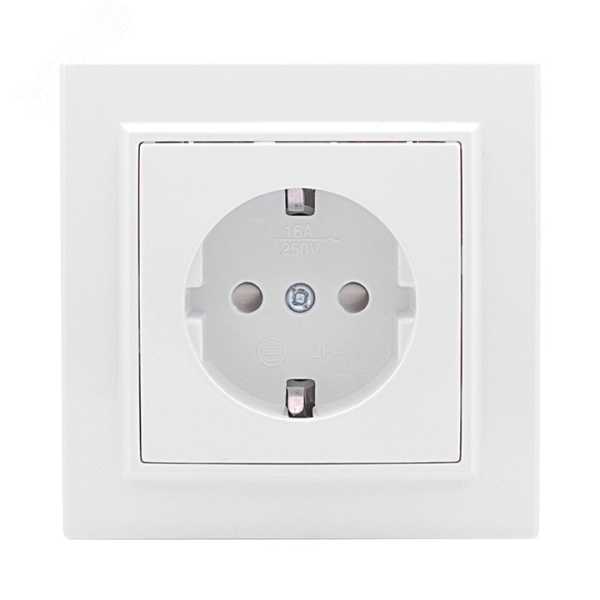 Розетка 1-м СП Минск 16А IP20 с заземл. защ. шторки бел. Basic ERR16-028-100