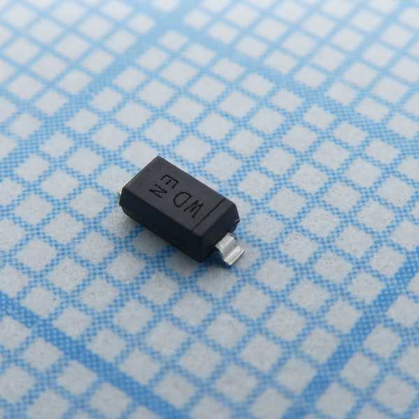 BZT52C8V2-7-F